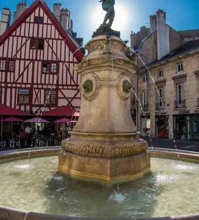 Apartament 12, Dijon, Near Train Station