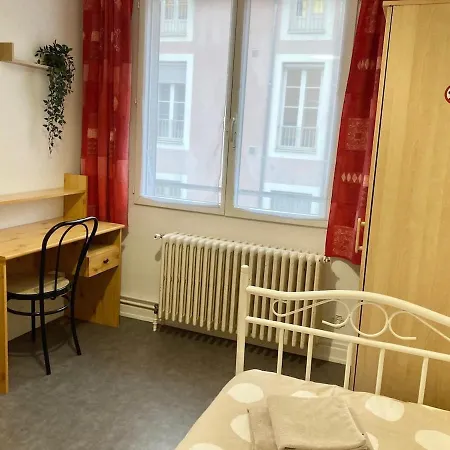 Apartament 12, Dijon, Near Train Station Dijon